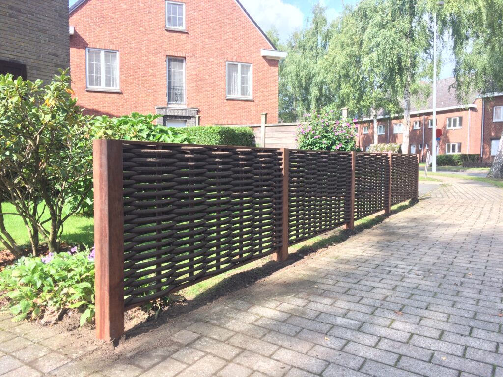 Forest Avenue - opritafscherming met enkele weving voortuin